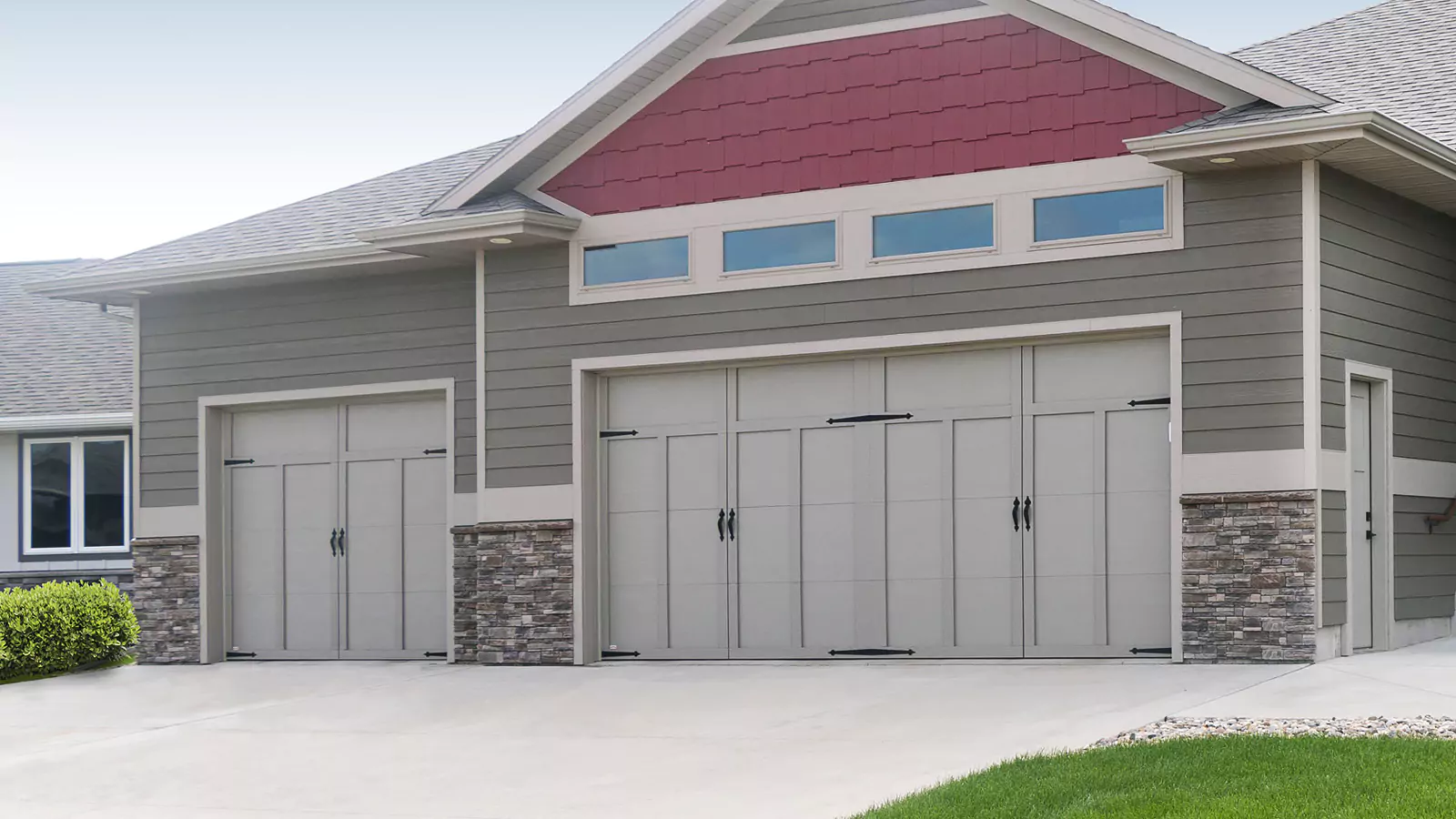 Courtyard Collection® Wind Load Garage Doors